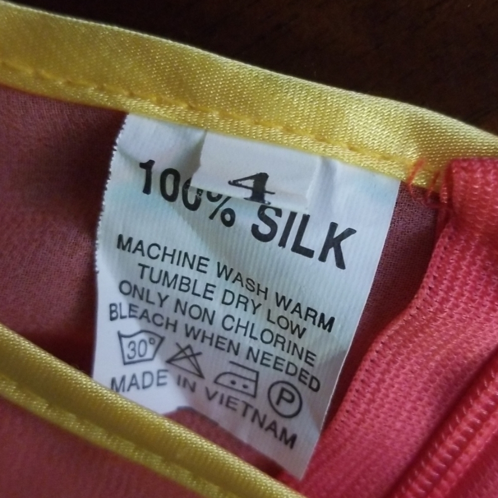 Dress - Picture 7 of 7